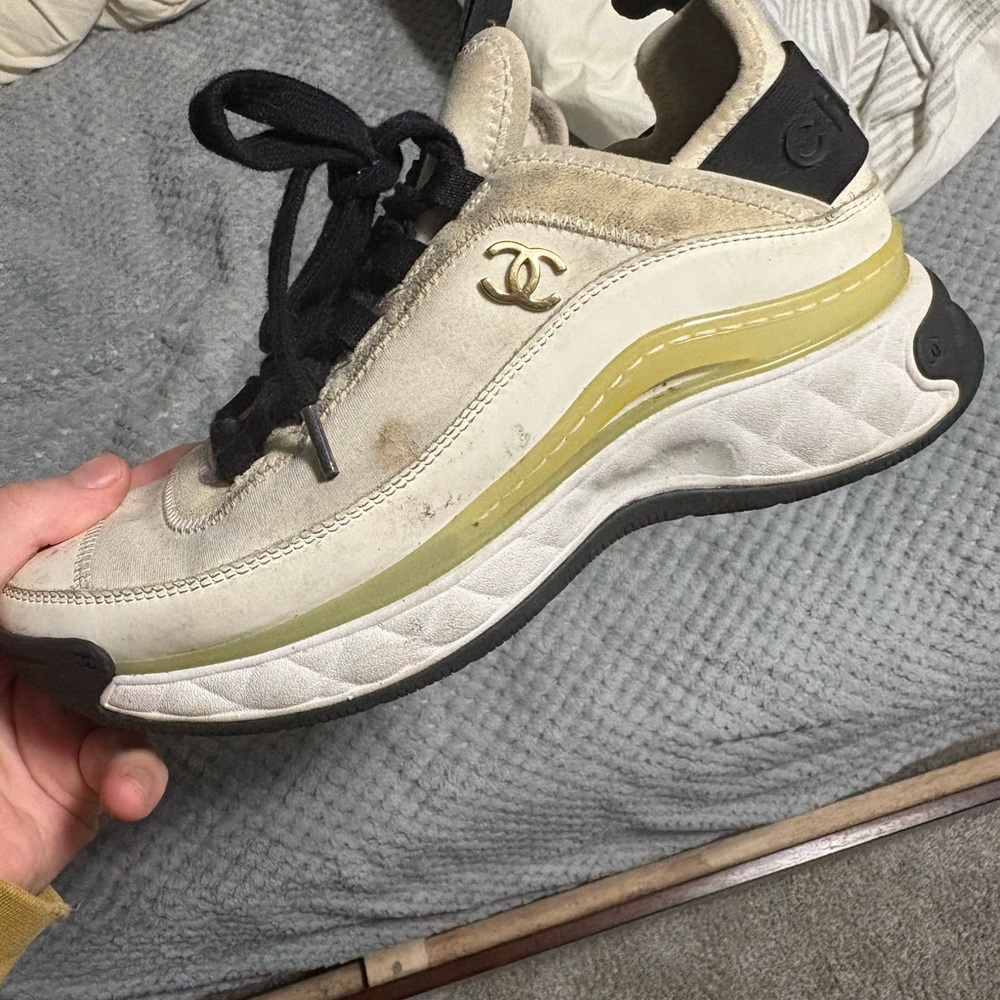 Chanel WhiteBlack Leather & Fabric CC Low Top Sneaker Shoes, 36 - Picture 10 of 10